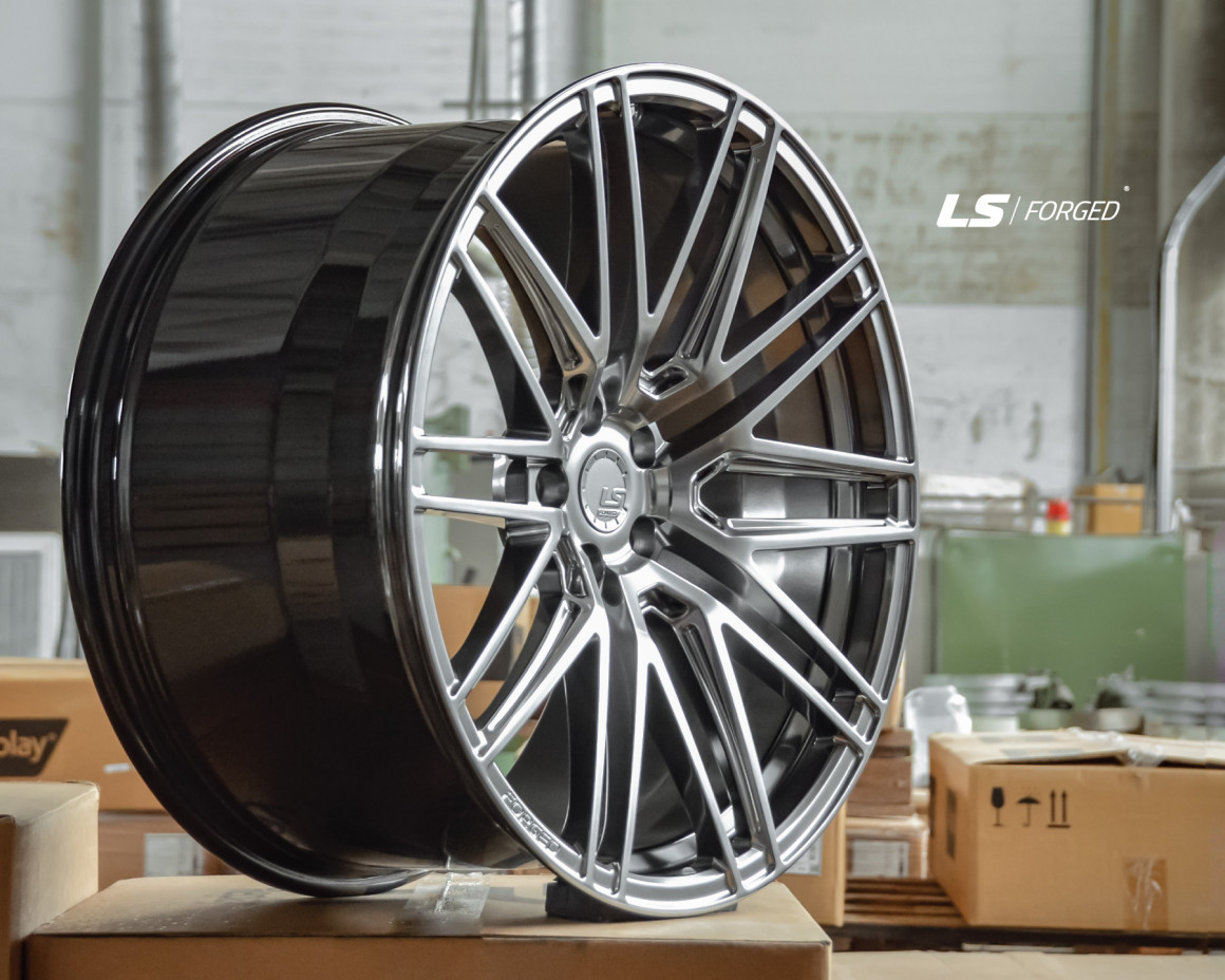Кованые диски на дисках LS FG12 - фото 3