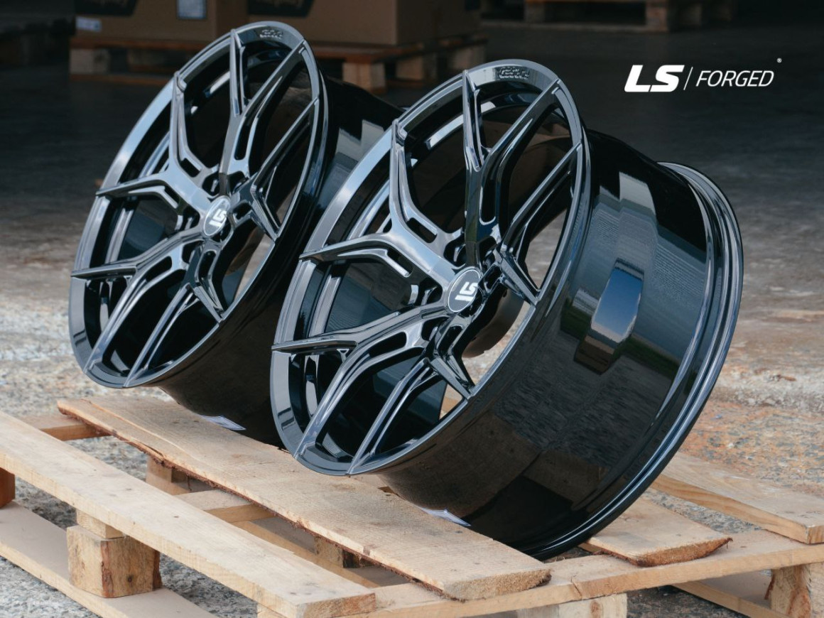 Кованые диски на дисках LS FG14 - фото 6