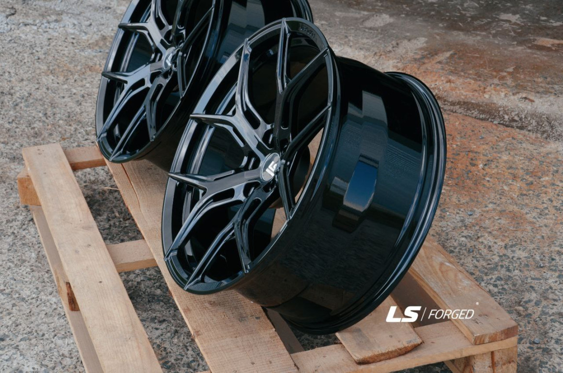 Кованые диски на дисках LS FG14 - фото 7