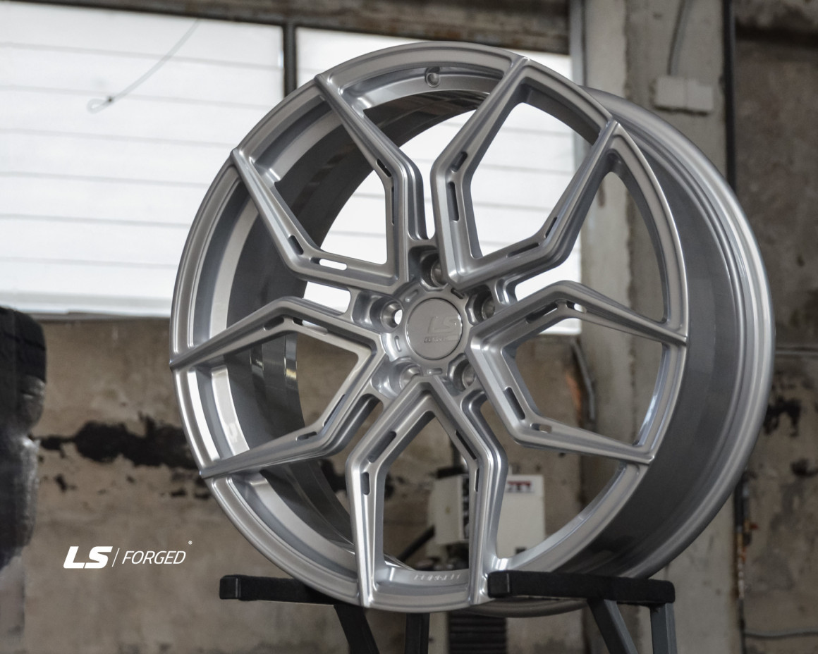 Кованые диски на дисках LS FG27 - фото 2