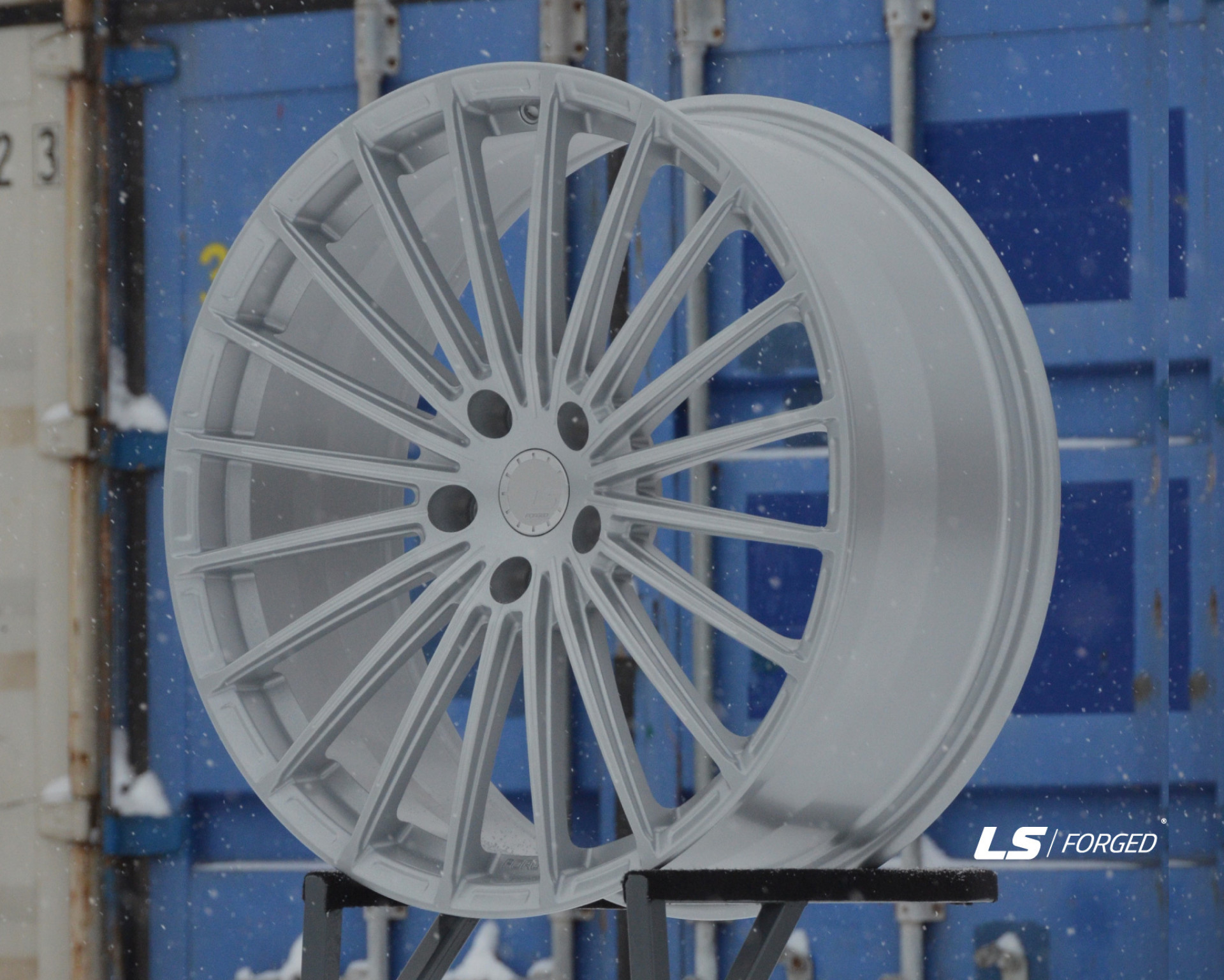 Кованые диски на дисках LS FG62 - фото 1